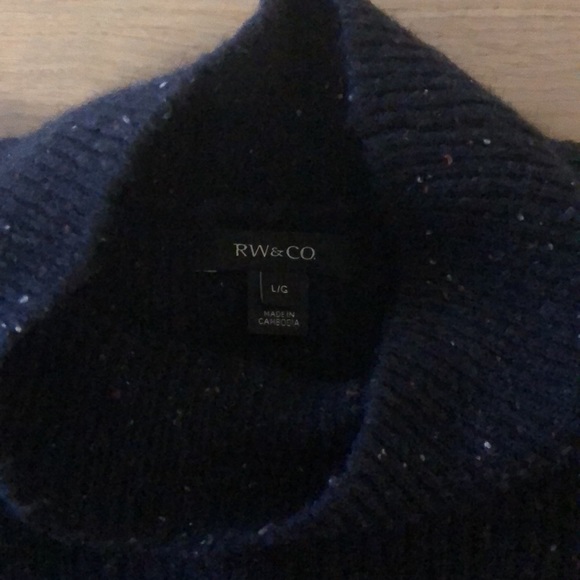 RW&CO Sweater Size Large - Navy blue - Picture 4 of 8